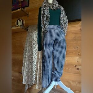 Cotton Navy White Polka Dot Capri Pants Womens Medium‎
